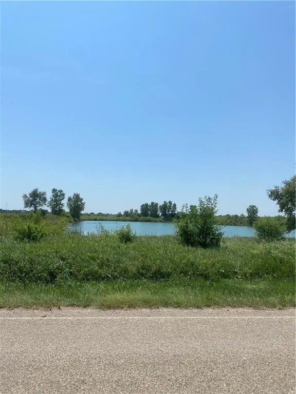 3088 Sand Creek RD, Ottawa, KS 66067