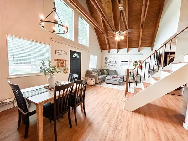 86 & 90 Beechwood LN, Linn Valley, KS 66040