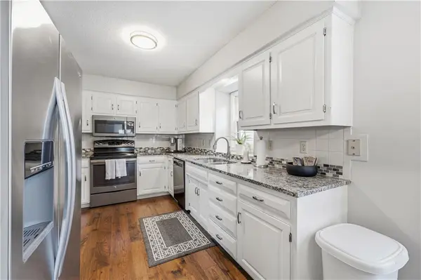 11205 RILEY ST, Overland Park, KS 66210
