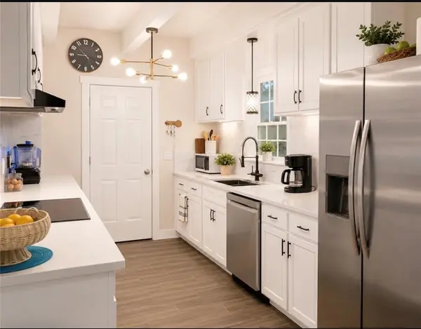 7203 Mastin ST, Merriam, KS 66203