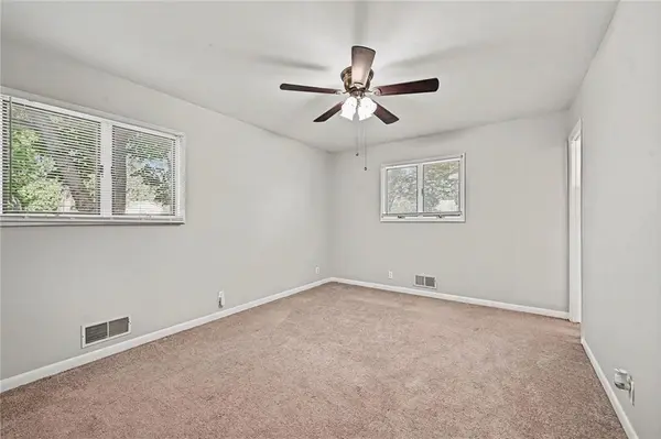 1710 NE 67th TER, Kansas City, MO 64118