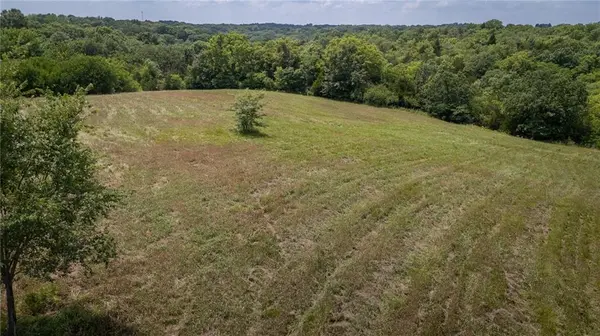 N HWY, Orrick, MO 64077