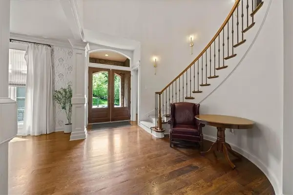 9702 W 144th TER, Overland Park, KS 66221