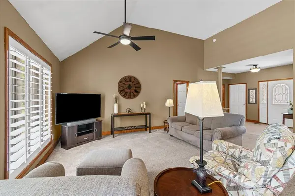 6401 SW Reed LN, Trimble, MO 64492