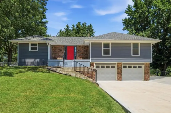 21222 W 70th ST, Shawnee, KS 66218