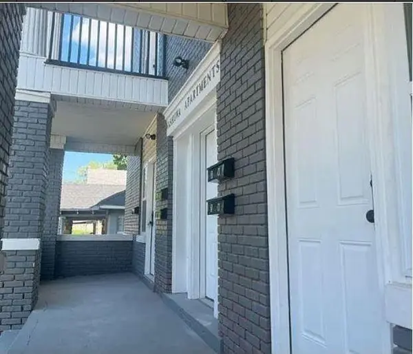 2305 E 37TH ST, Kansas City, MO 64109
