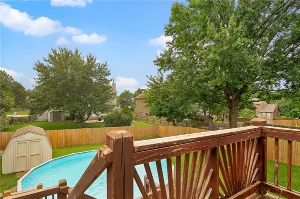 14717 S Seminole DR, Olathe, KS 66062