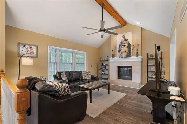 14717 S Seminole DR, Olathe, KS 66062