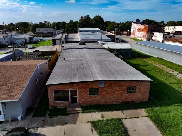 808 Utah ST, Hiawatha, KS 66434