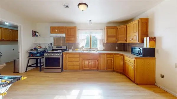 1418 N Cedar ST, Nevada, MO 64772
