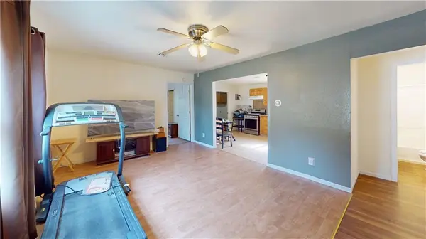 1418 N Cedar ST, Nevada, MO 64772