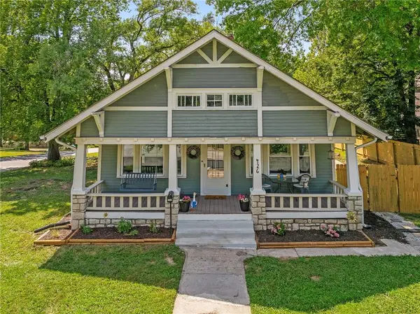 426 N Nettleton AVE, Bonner Springs, KS 66012