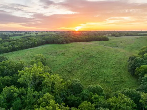 Maple ST, Winston, MO 64689
