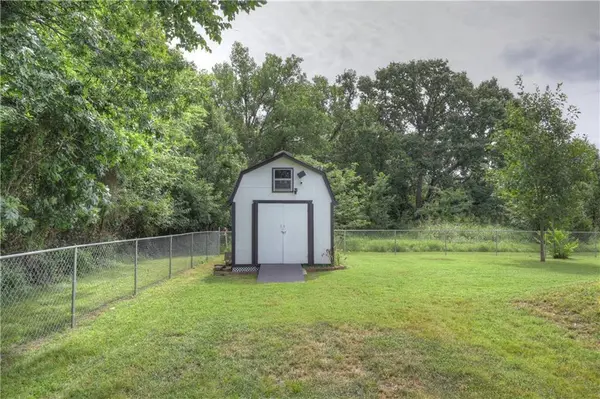 1915 Goetz BLVD, Joplin, MO 64801