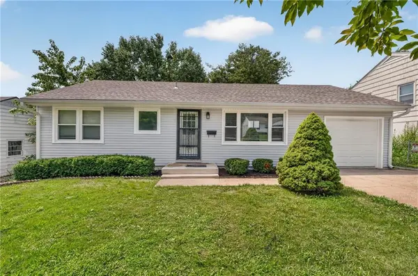 9108 Central ST, Kansas City, MO 64114