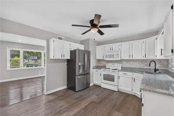 9108 Central ST, Kansas City, MO 64114