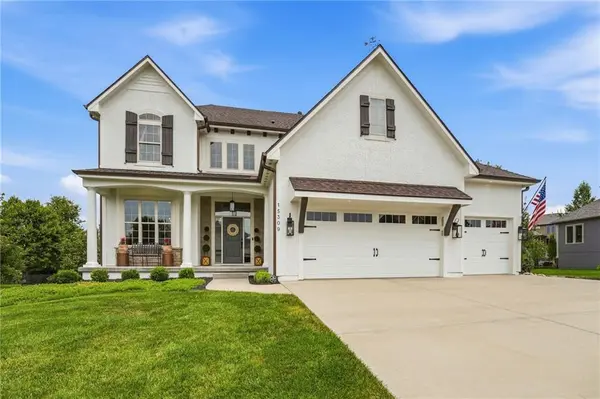 15309 Barton ST, Overland Park, KS 66221