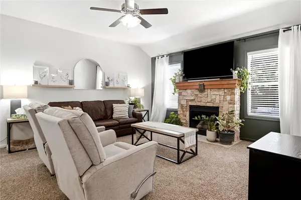 511 N Rebecca LN, Lawrence, KS 66044
