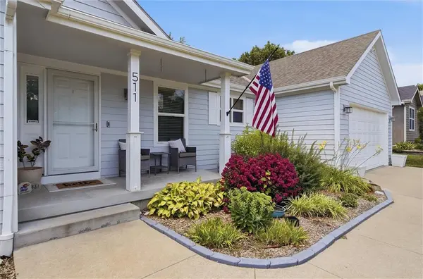 511 N Rebecca LN, Lawrence, KS 66044