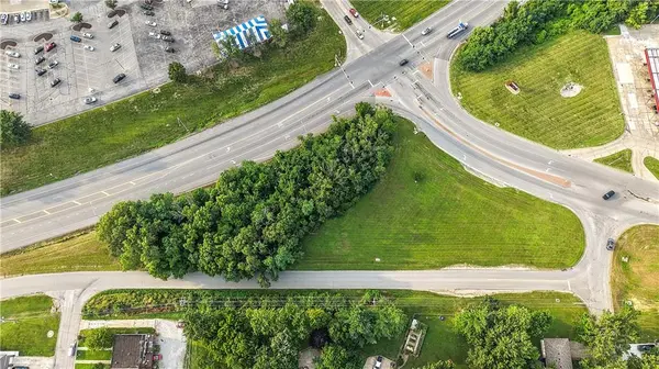 100 SE AA HWY, Blue Springs, MO 64014