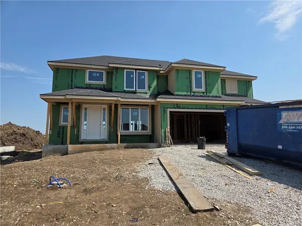 17470 W 169th TER, Olathe, KS 66062
