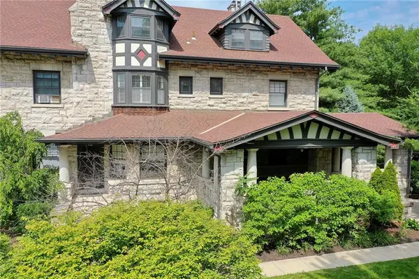 633 E Armour BLVD, Kansas City, MO 64109
