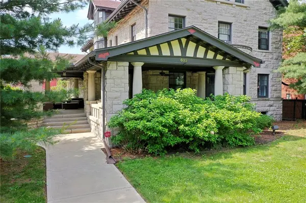 633 E Armour BLVD, Kansas City, MO 64109