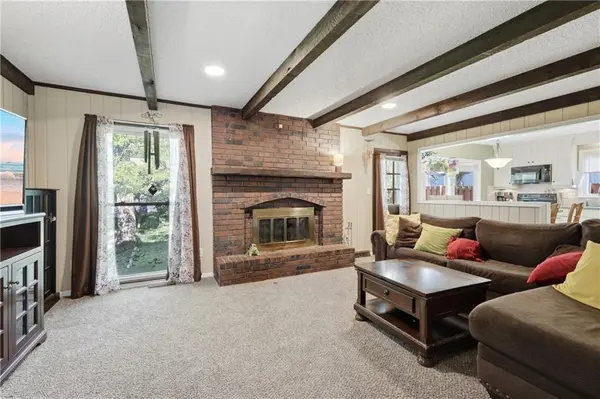 1605 SW 21ST ST, Blue Springs, MO 64015