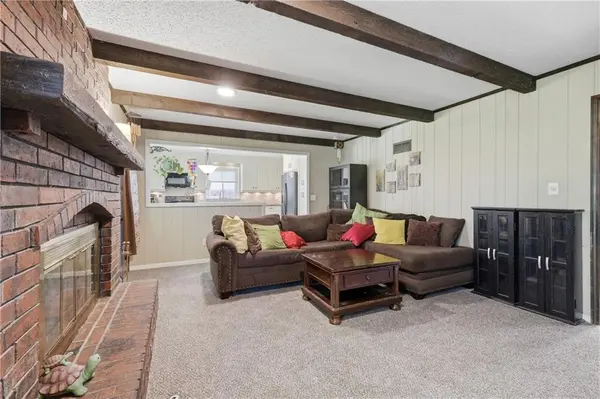1605 SW 21ST ST, Blue Springs, MO 64015