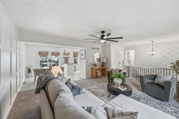 604 E Northview ST, Olathe, KS 66061