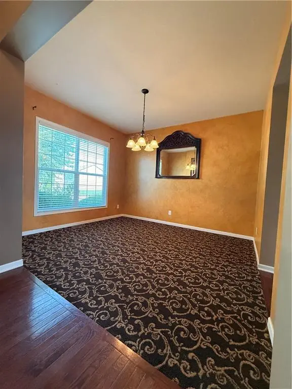 1200 SW Sapperton RD, Raymore, MO 64083