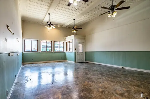 109 S Main ST, Windsor, MO 65360