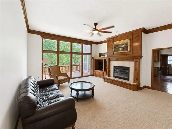 4710 NE 60th TER, Kansas City, MO 64119