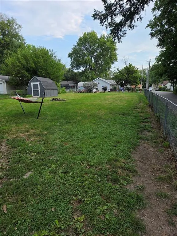 326 Front ST, Grain Valley, MO 64029