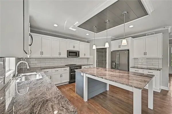 9543 N Kentucky AVE, Kansas City, MO 64157