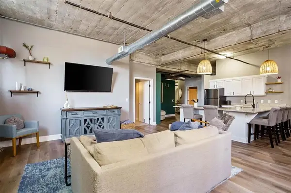 321 W 7th ST #103, Kansas City, MO 64105