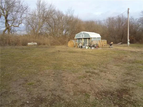 17463 Silvey RD, Lawson, MO 64062