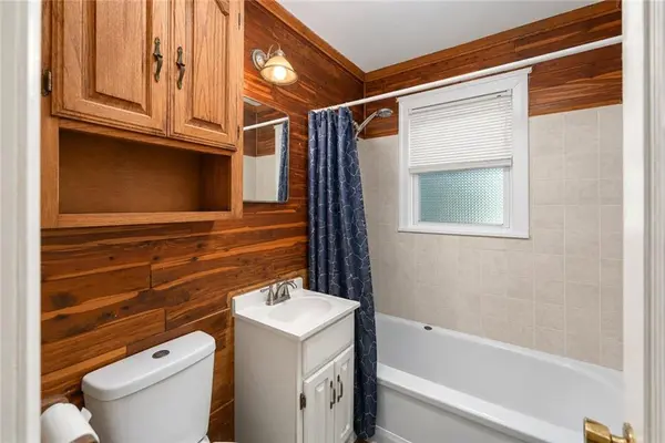 118 N Carlisle ST, Sugar Creek, MO 64054