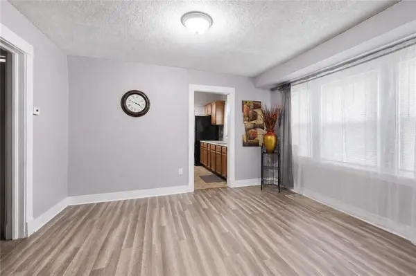 6920 S Benton AVE, Kansas City, MO 64132