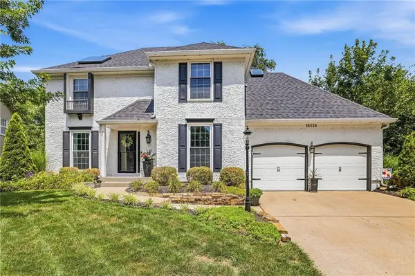 15326 W 92nd PL, Lenexa, KS 66219