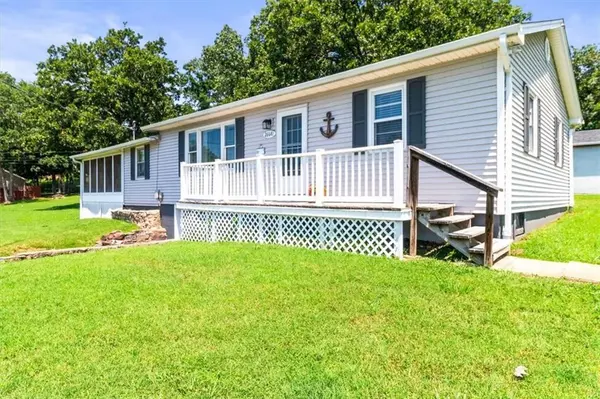 26641 Waterview DR, Warsaw, MO 65355