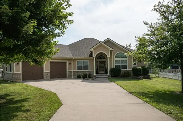 909 S Ann ST, Independence, MO 64056