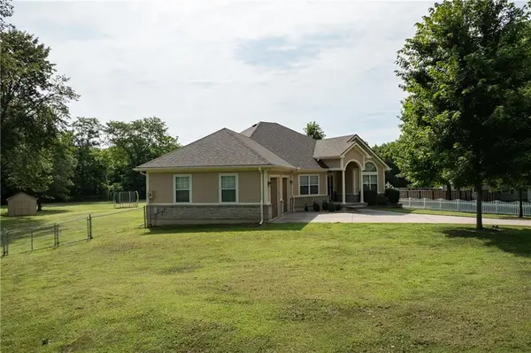 909 S Ann ST, Independence, MO 64056
