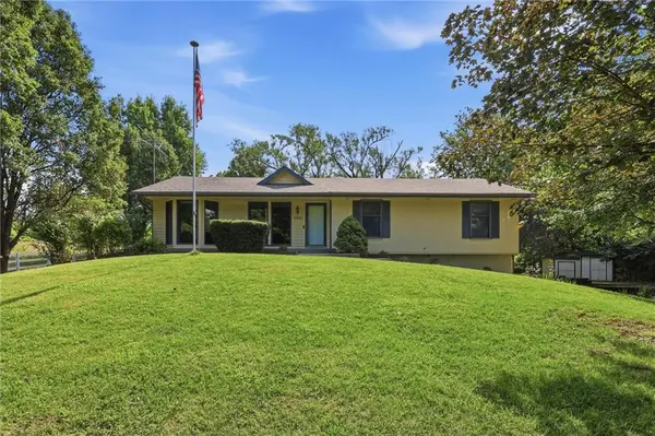 3901 NE Hill Haven RD, Kansas City, MO 64117