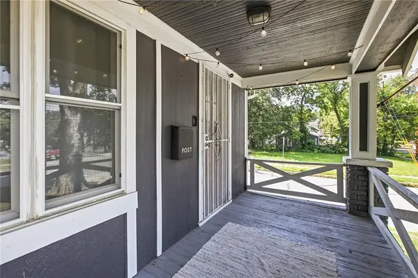4947 Woodland AVE, Kansas City, MO 64110