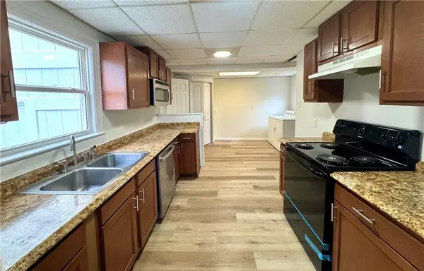 2612 E 75th ST, Kansas City, MO 64132