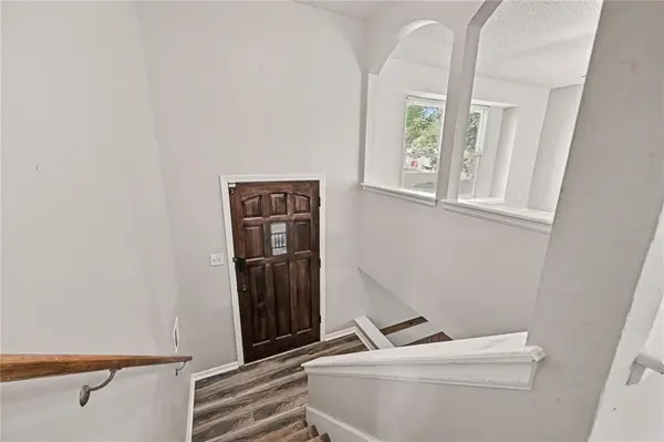 1613 N Glen Ellyn ST, Independence, MO 64056