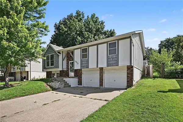 1613 N Glen Ellyn ST, Independence, MO 64056