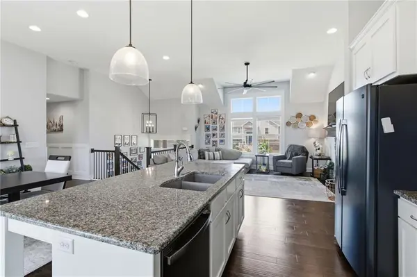16029 Craig ST, Basehor, KS 66007