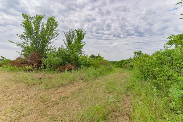 68 Hwy Pleasant Valley RD, Wellsville, KS 66092
